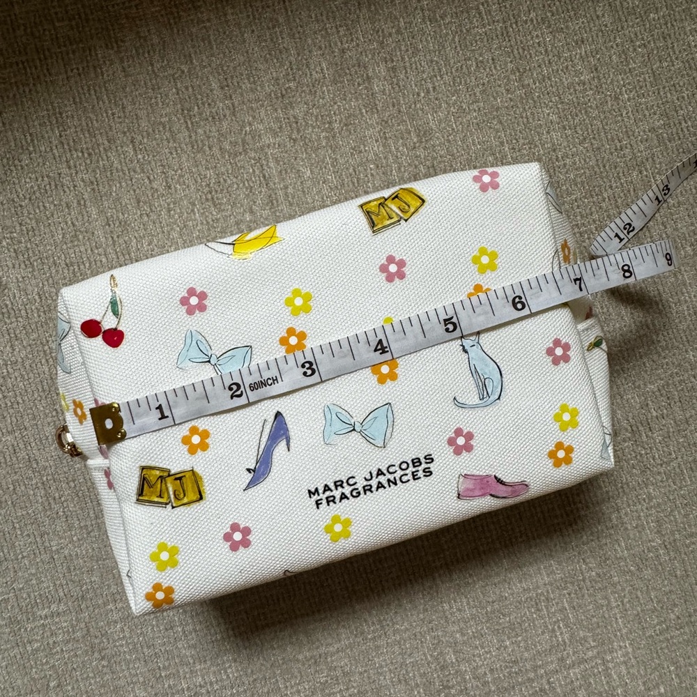 Marc Jacobs Set - Picture 13 of 13